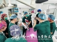 微創手術新時代丨徐州首臺達芬奇機器人在徐醫附院安裝并順利實施首例手術