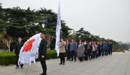 我们的节日——“缅怀革命先烈，传承民族精神”我院举行清明祭扫活动