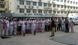 “安全月”系列活动之：保卫处联合一总支开展消防演练