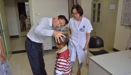 医疗美容科来了一位特殊患者