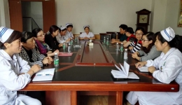 “健康中国、科普助力”——徐医附院开展护士节下乡指导活动