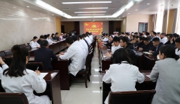 书记与青年职工面对面座谈