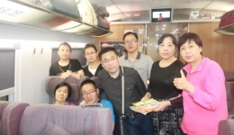 团队“复苏”、“速度”救人——我院急救团队及时救护，猝倒高铁患者转危为安