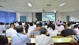 三总支开展新一轮“两学一做”党课学习