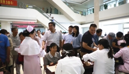 我院开展“不忘初心，牢记使命”主题教育实践大型专家义诊活动