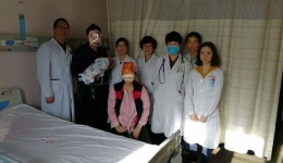 大爱无疆 守护生命——记援疆专家陈书英带领团队成功救治危重孕产妇