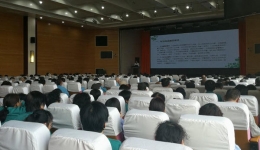 外塑形象 内修素养 ——病房管理科开展保洁员礼仪及院感知识培