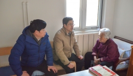 院领导节前慰问离休老干部