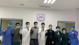 百姓的信任支持是医务人员打赢防疫攻坚战的力量源泉