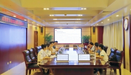 欧洲科学院院士、苏州大学特聘教授时玉舫教授来我院开展学术交流