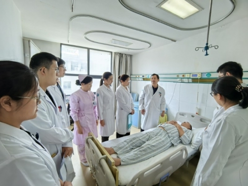 神经内科成功为1例携带SOD1基因突变的渐冻症患者实施靶向药物托夫生鞘内注射治疗