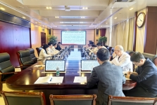 我院召开党委理论学习中心组学习会议 传达学习党的二十届四中全会精神